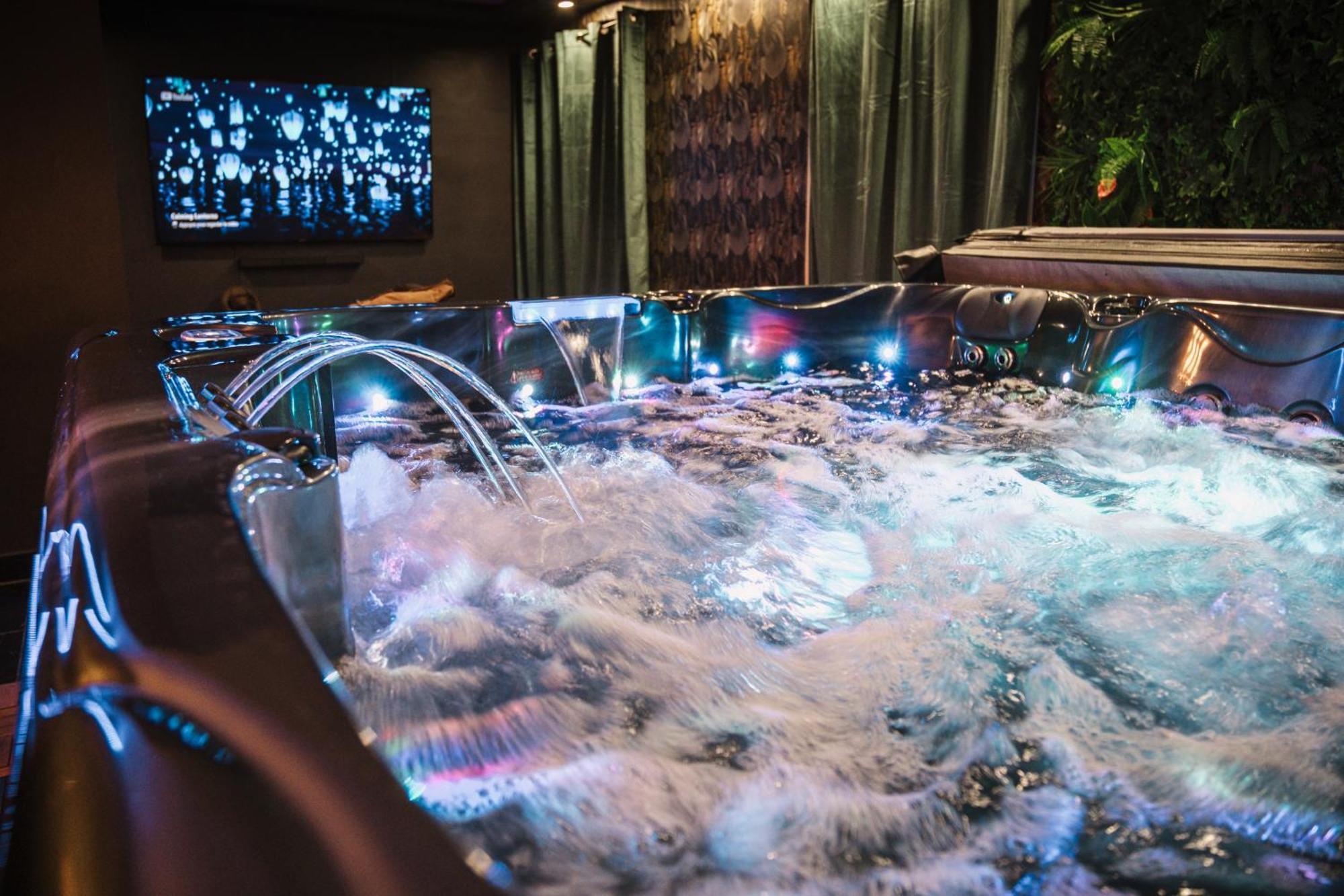 L Escale Jacuzzi Et Sauna Evreux Ngoại thất bức ảnh